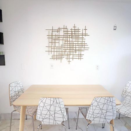 South Beach 2 Bedroom Family Pet Friendly Apartment With Free Parking On Premise マイアミビーチ エクステリア 写真