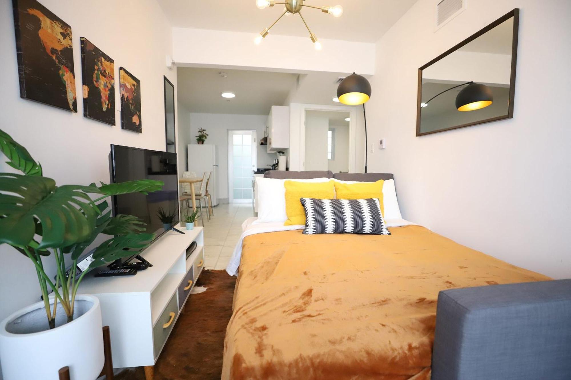 South Beach 2 Bedroom Family Pet Friendly Apartment With Free Parking On Premise マイアミビーチ エクステリア 写真