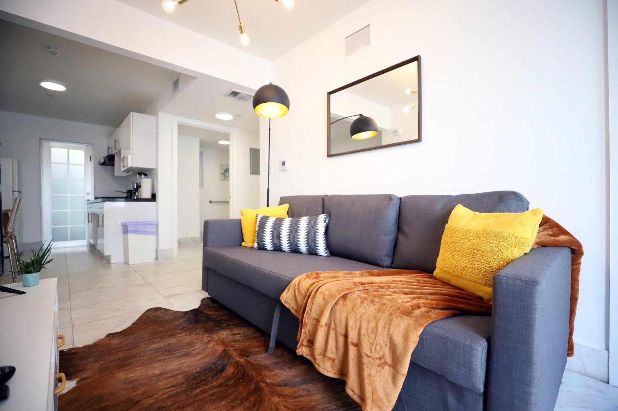 South Beach 2 Bedroom Family Pet Friendly Apartment With Free Parking On Premise マイアミビーチ エクステリア 写真