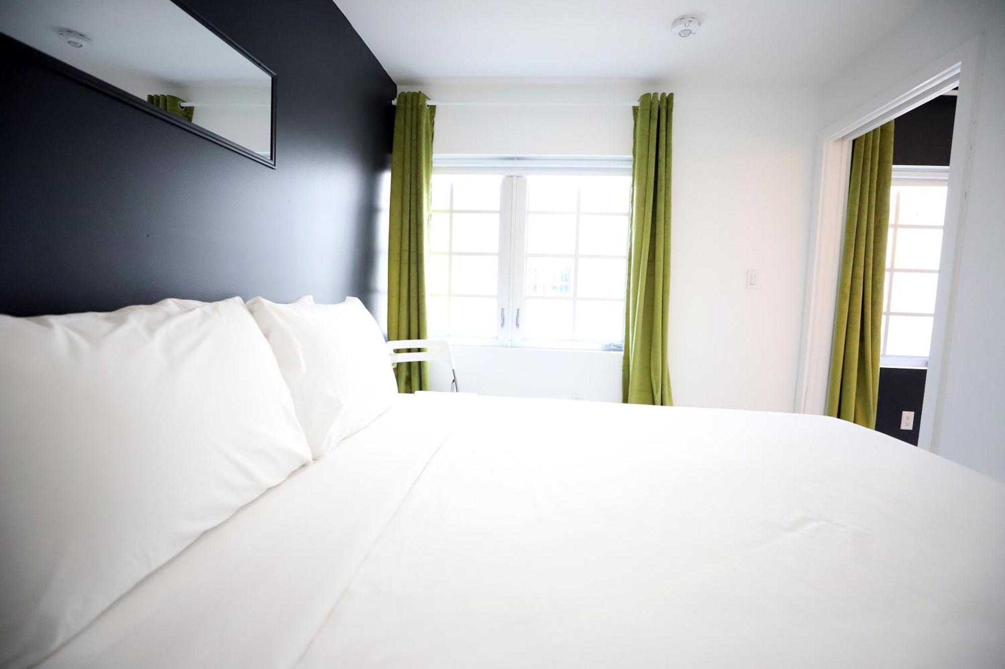 South Beach 2 Bedroom Family Pet Friendly Apartment With Free Parking On Premise マイアミビーチ エクステリア 写真