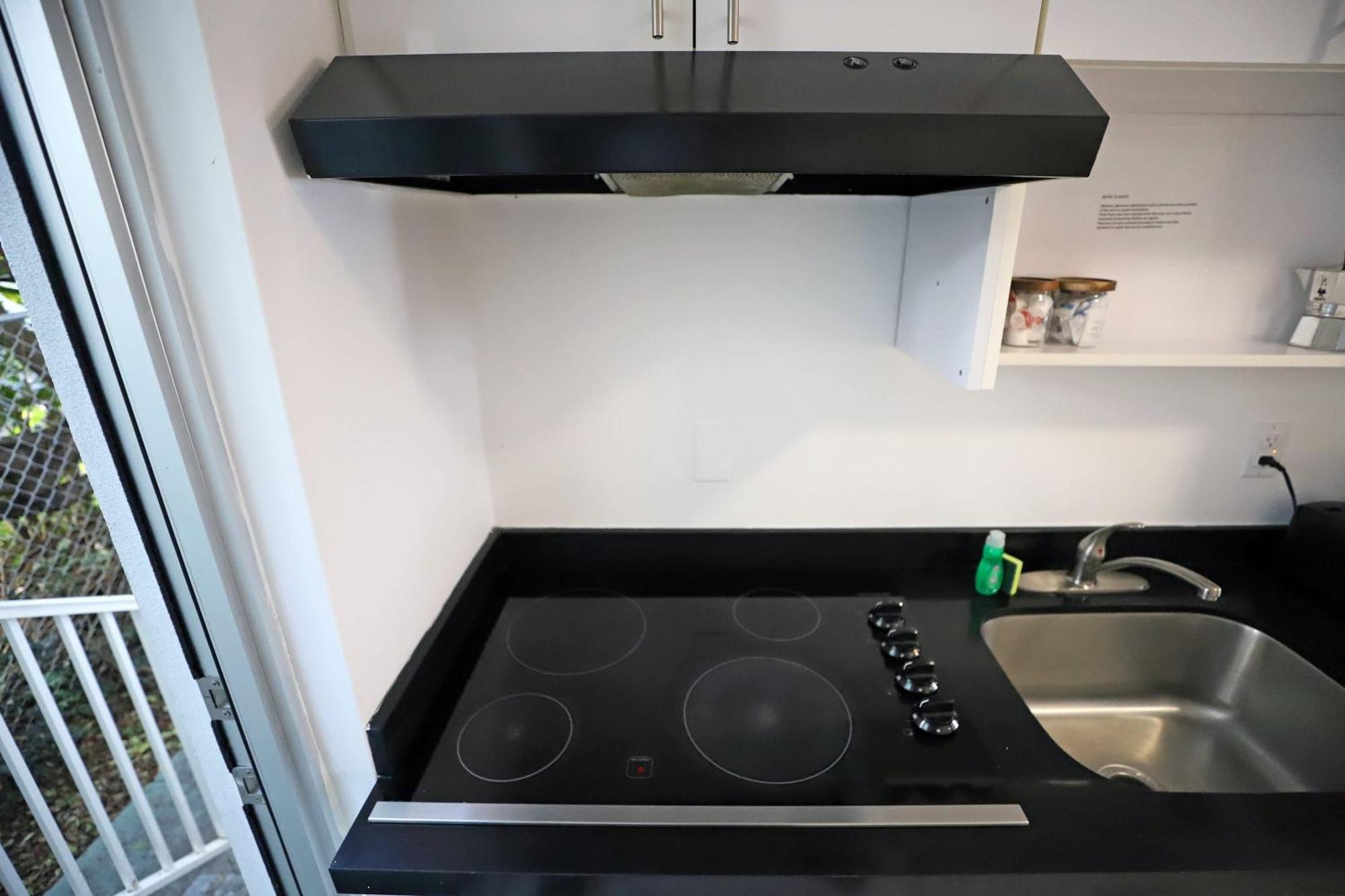 South Beach 2 Bedroom Family Pet Friendly Apartment With Free Parking On Premise マイアミビーチ エクステリア 写真